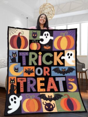Elegant Halloween Quilted Blanket – Whimsical Pumpkins, Spooky Ghosts, and Bold Textured Bats with Stitched Patches Perfect for Halloween home, living room, fireplace, and bedroom decor — a cozy, elegant, classy, chic, cute, unique, and aesthetic Halloween throw blanket, ideal for indoor decoration ideas and crafts