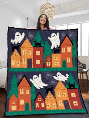Haunted Houses and Ghostly Quilted Blanket – Chilling Folk Art