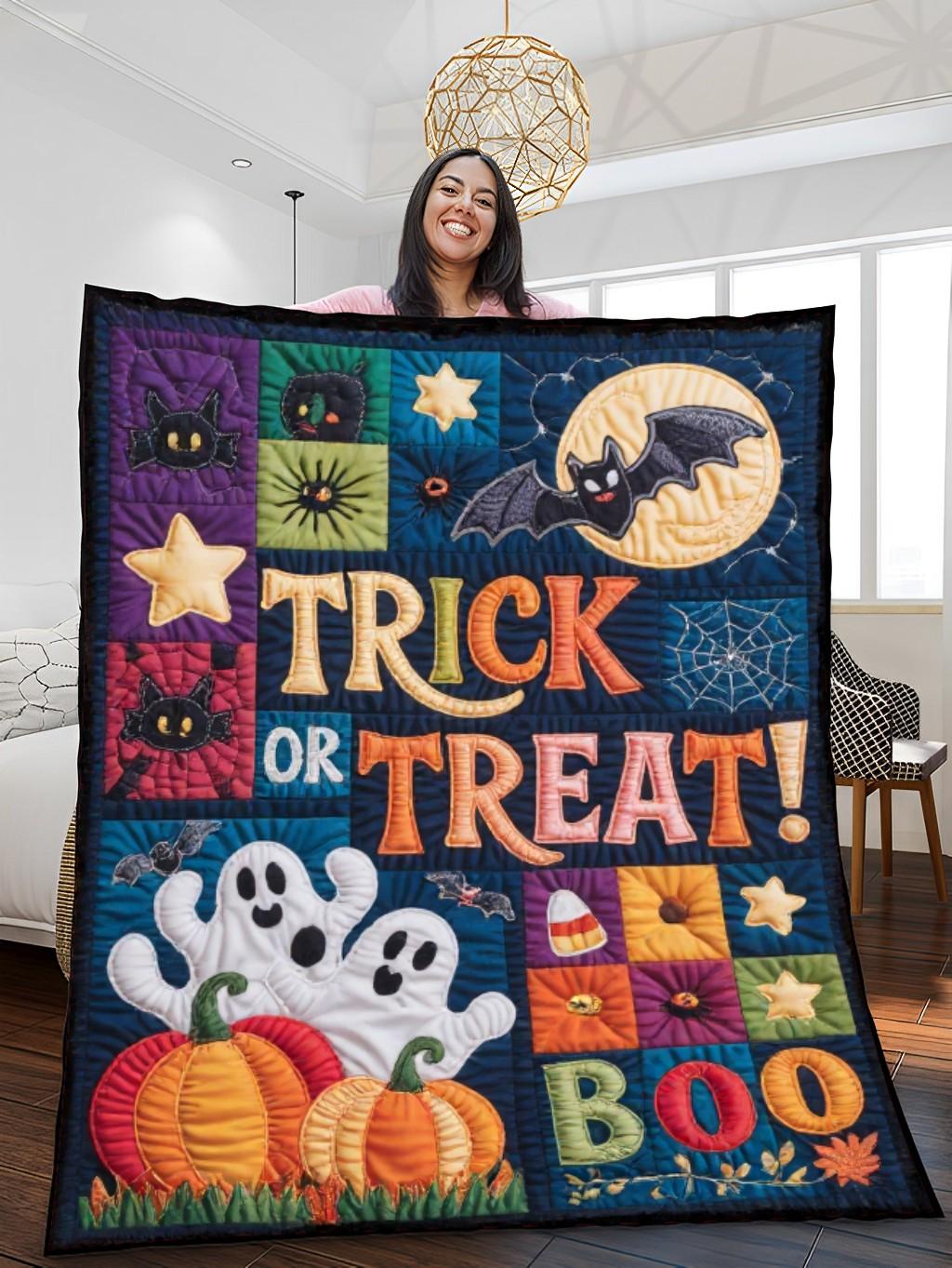 Elegant Halloween Quilted Blanket – Spooky Ghosts, Enchanting Pumpkins, And Bewitching Moonlit Nights – Perfect For Home, Living Room, Fireplace, And Bedroom Decor — Ideal For Indoor Decoration, Gift Ideas And Crafts, Cozy, Elegant, Classy, Chic, Cute, Unique, And Aesthetic Halloween Throw Blanket