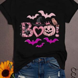 Halloween Boo Women's Plus Size T-Shirt – Black with Pink Halloween Graphics (Bats, Pumpkins, Witch Hat) for Halloween Parties & Everyday Outfits
