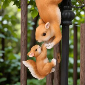 Climbing Rope Squirrel Figurine Garden Decoration