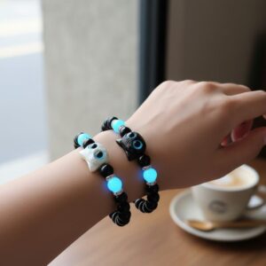 2 Pcs Glowing Black And White Cat Jewelry Bracelets – Adjustable Stretch, Perfect Holiday Gift